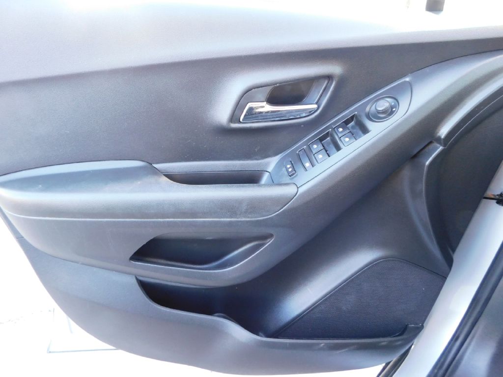 Used Car 2021 Chevrolet Trax  1lt For Sale Under $15,000 In San Antonio, Texas