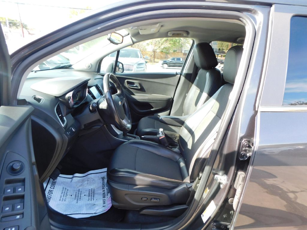 Used Car 2017 Chevrolet Trax  1lt For Sale Under $10,000 In San Antonio, Texas