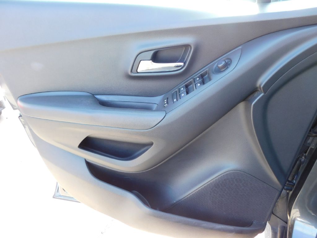 Used Car 2017 Chevrolet Trax  1lt For Sale Under $10,000 In San Antonio, Texas