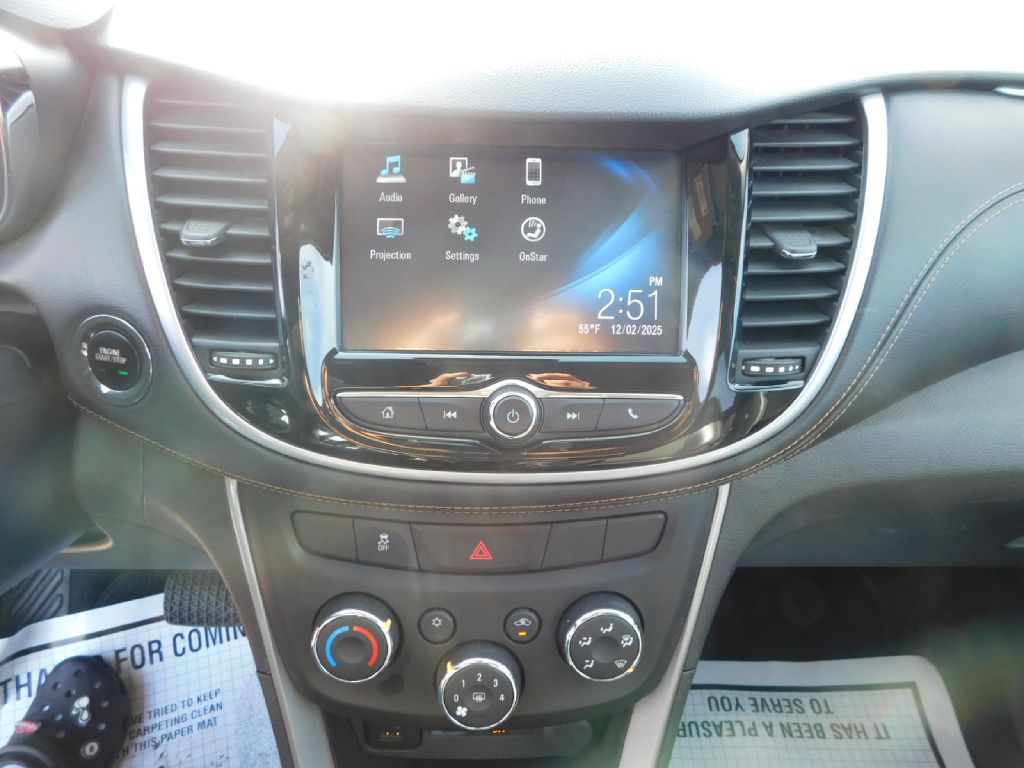 Used Car 2017 Chevrolet Trax  1lt For Sale Under $10,000 In San Antonio, Texas