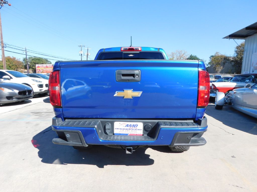 Used Car 2019 Chevrolet Colorado  Z71 For Sale Under $15,000 In San Antonio, Texas