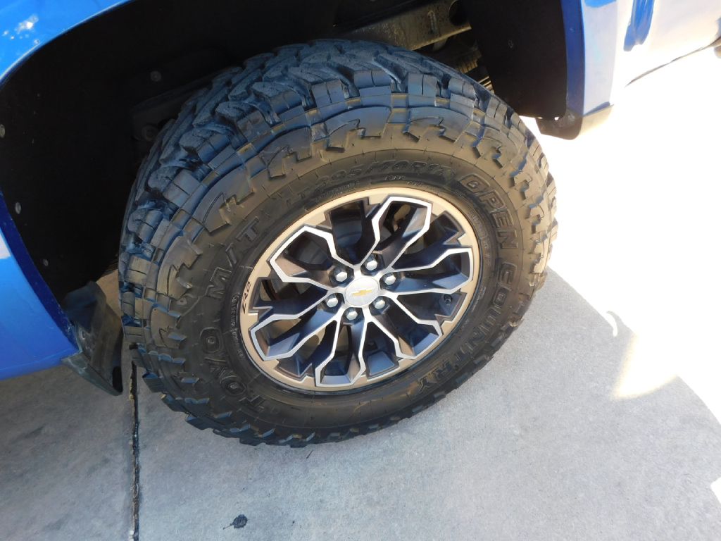 Used Car 2019 Chevrolet Colorado  Z71 For Sale Under $15,000 In San Antonio, Texas