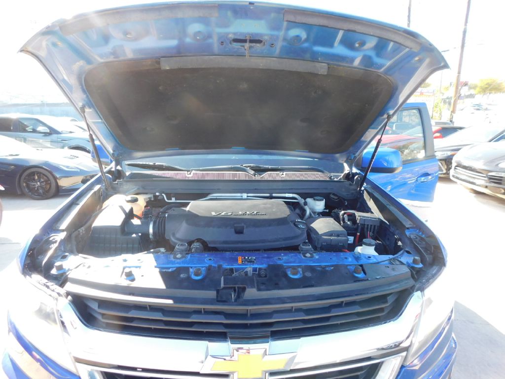 Used Car 2019 Chevrolet Colorado  Z71 For Sale Under $15,000 In San Antonio, Texas