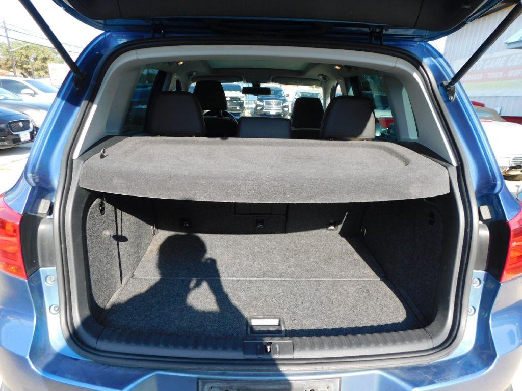 Used Car 2017 Volkswagen Tiguan  Wolfsburg For Sale Under $10,000 In San Antonio, Texas