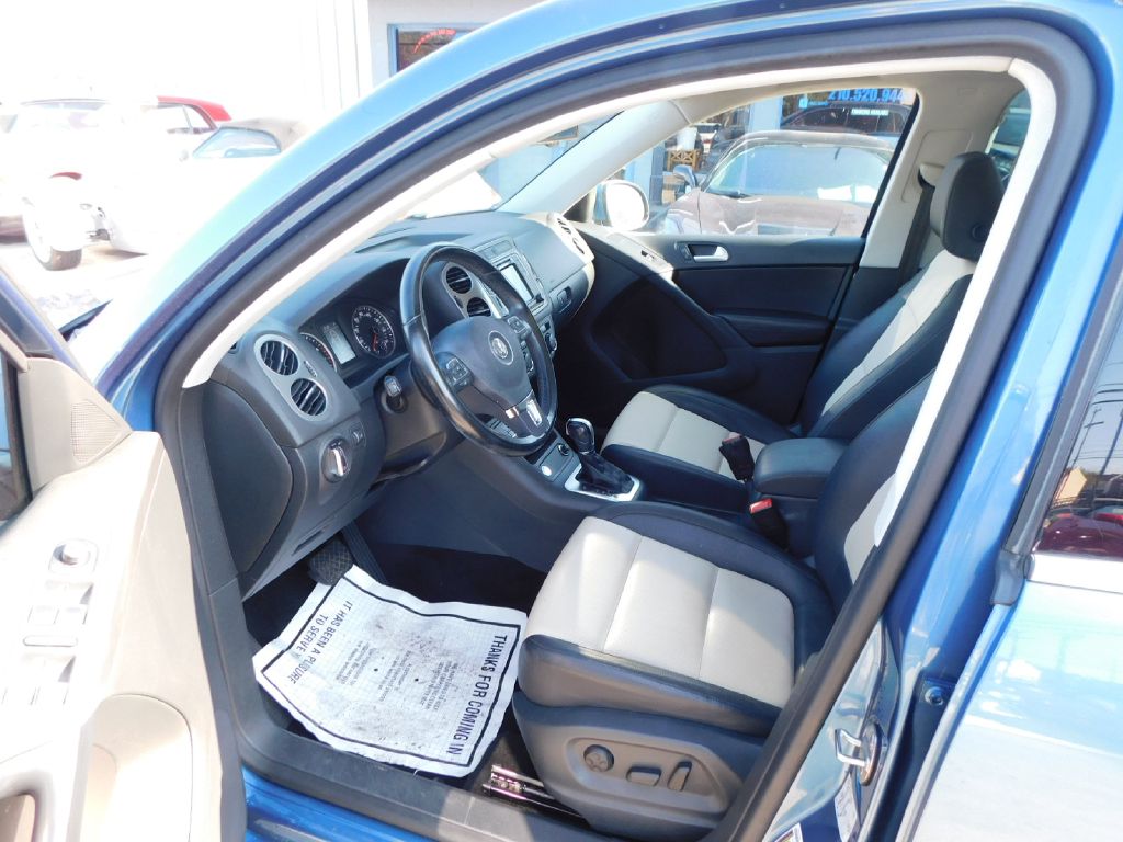 Used Car 2017 Volkswagen Tiguan  Wolfsburg For Sale Under $10,000 In San Antonio, Texas