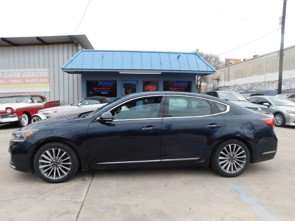 Used Car 2017 Kia Cadenza  Premium For Sale Under $12,000 In San Antonio, Texas