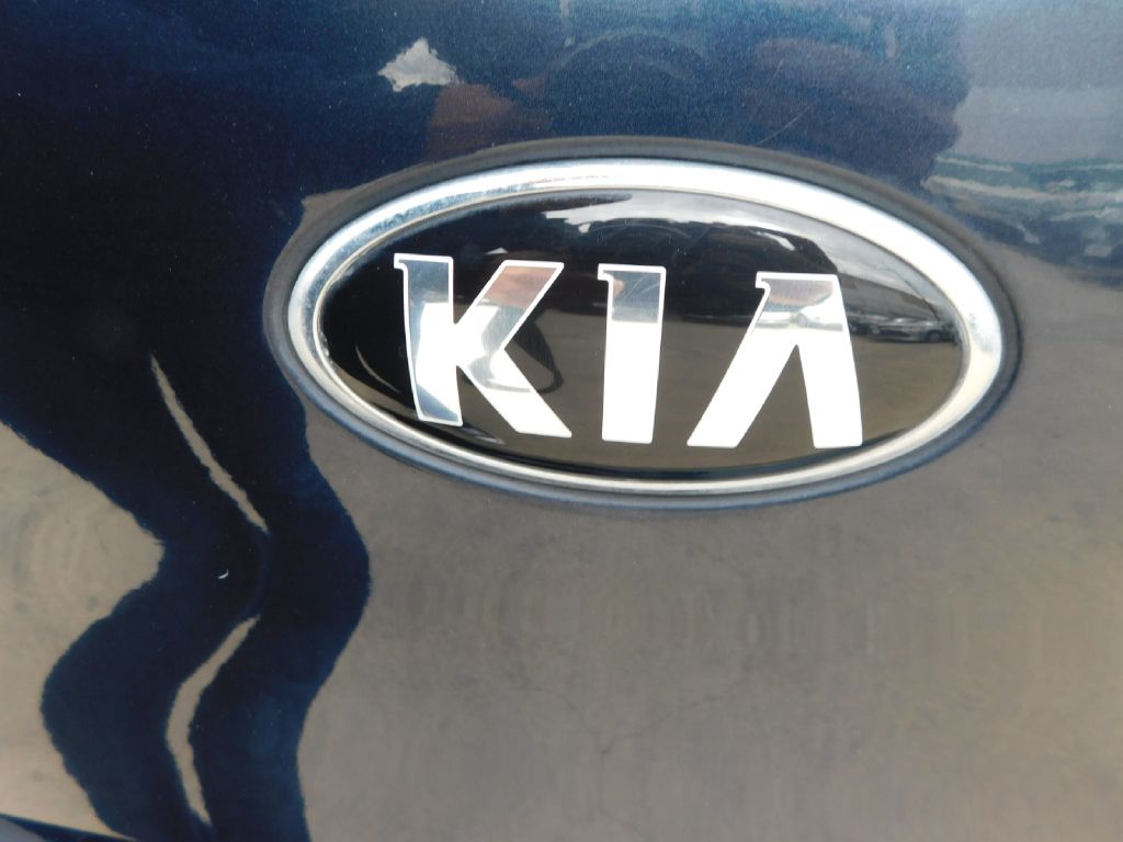 Used Car 2017 Kia Cadenza  Premium For Sale Under $12,000 In San Antonio, Texas