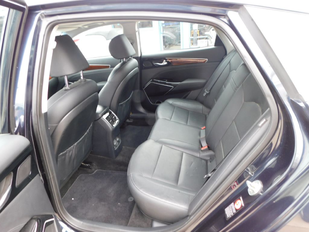 Used Car 2017 Kia Cadenza  Premium For Sale Under $12,000 In San Antonio, Texas