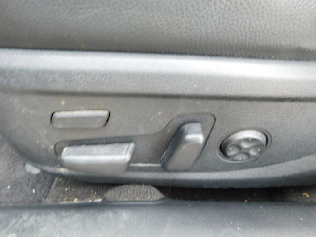 Used Car 2017 Kia Cadenza  Premium For Sale Under $12,000 In San Antonio, Texas