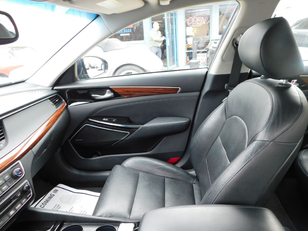 Used Car 2017 Kia Cadenza  Premium For Sale Under $12,000 In San Antonio, Texas