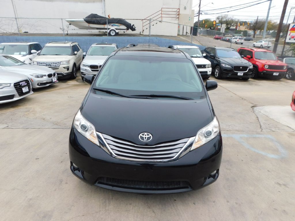 Used Car 2015 Toyota Sienna  Xle For Sale Under $15,000 In San Antonio, Texas