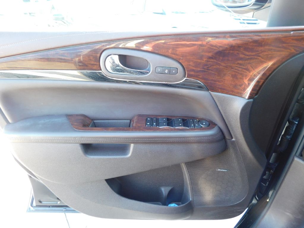 Used Car 2014 Buick Enclave  For Sale Under $10,000 In San Antonio, Texas