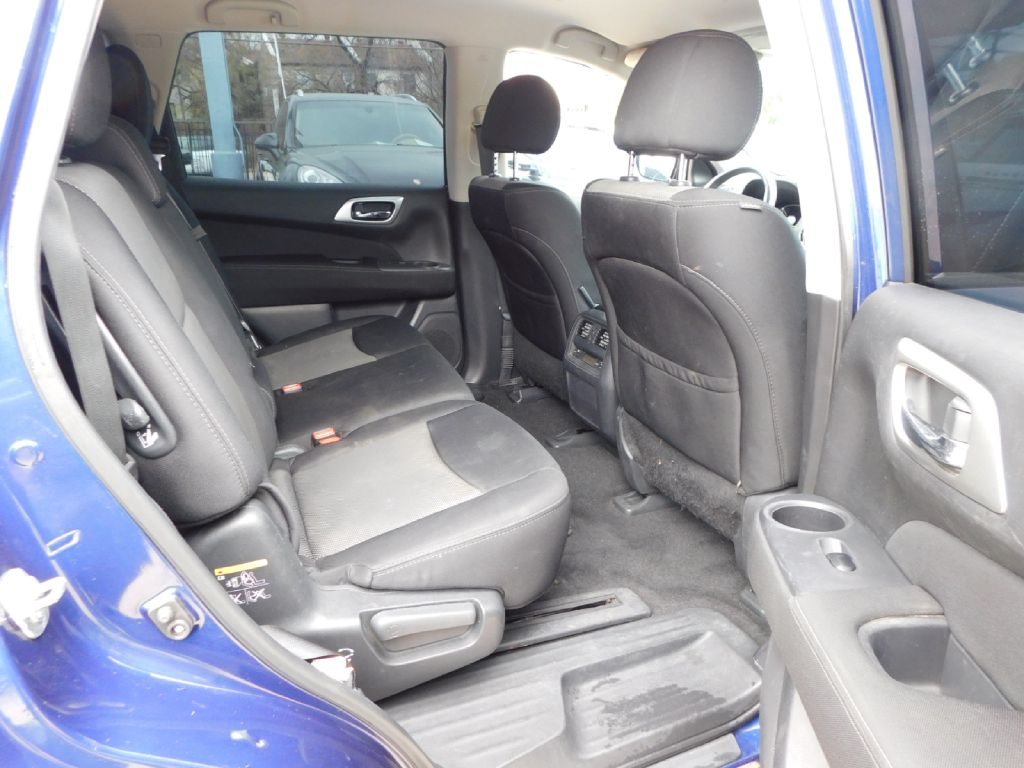 Used Car 2017 Nissan Pathfinder  S For Sale Under $12,000 In San Antonio, Texas