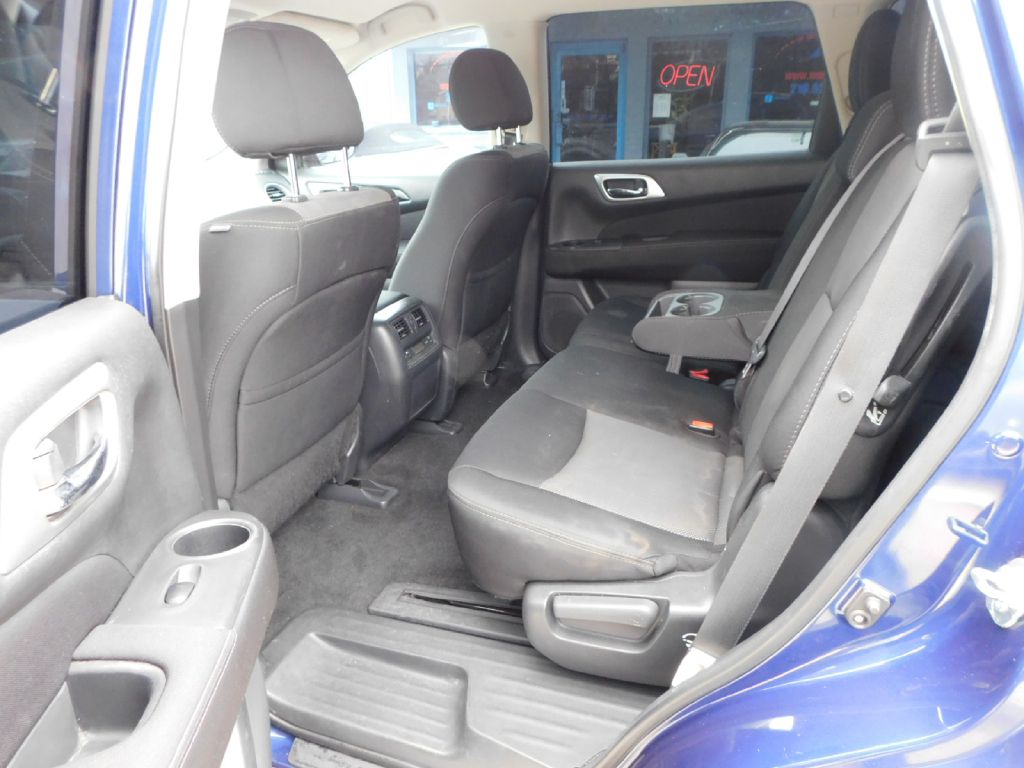 Used Car 2017 Nissan Pathfinder  S For Sale Under $12,000 In San Antonio, Texas