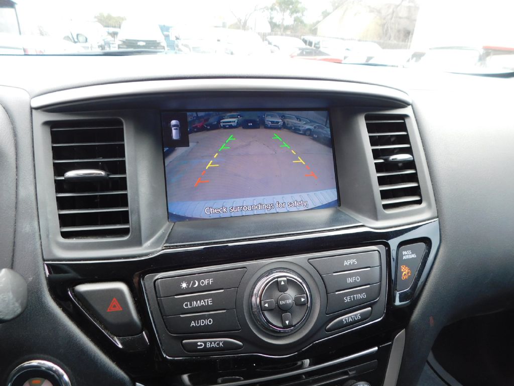 Used Car 2017 Nissan Pathfinder  S For Sale Under $12,000 In San Antonio, Texas