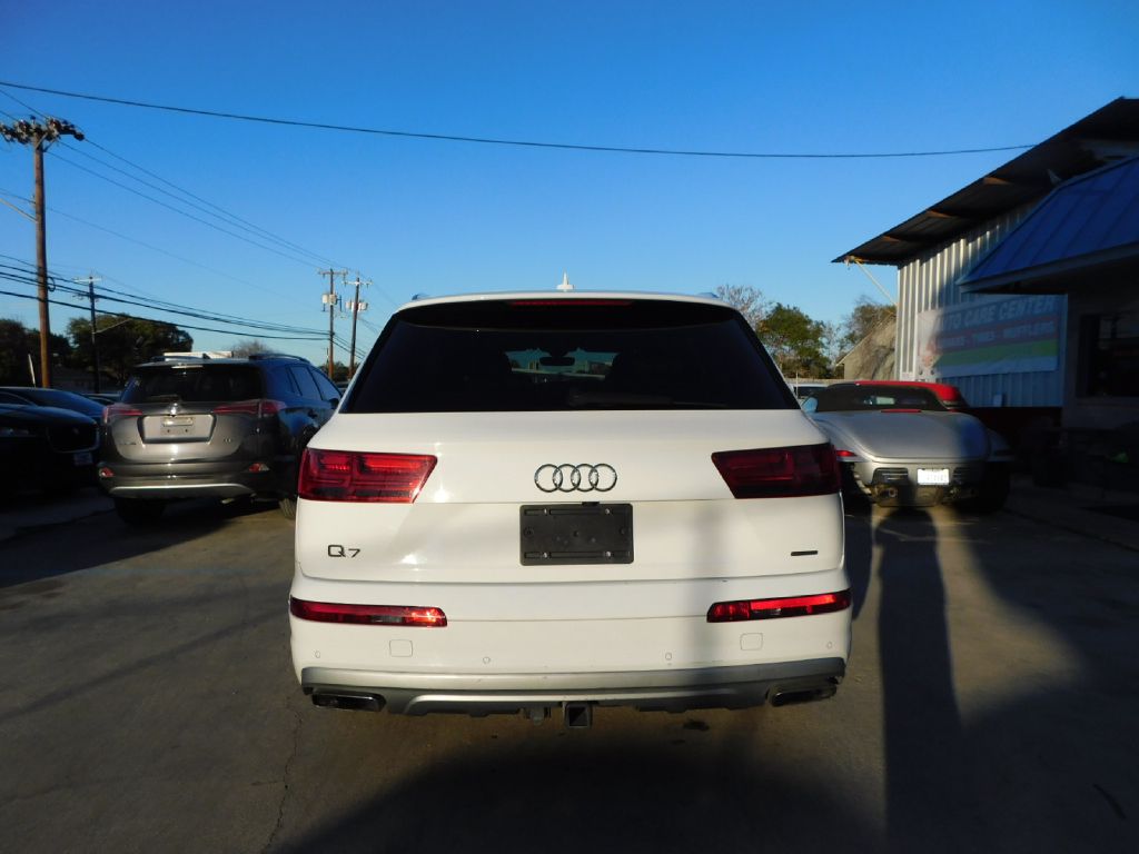 Used Car 2017 Audi Q7  Premium Plus For Sale Under $15,000 In San Antonio, Texas