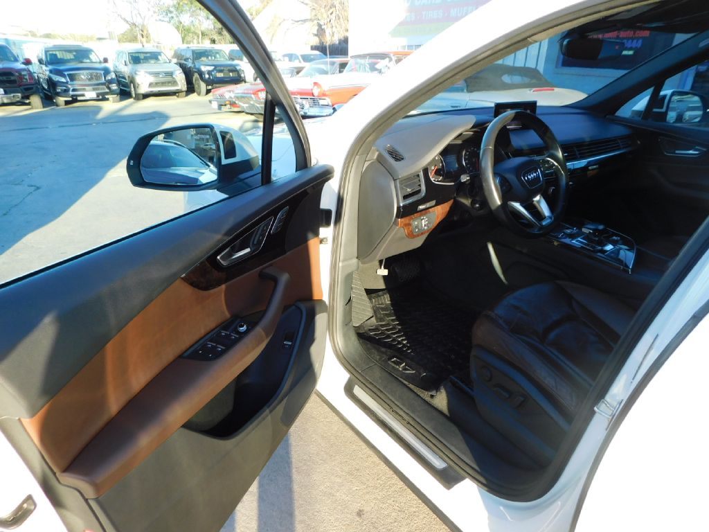 Used Car 2017 Audi Q7  Premium Plus For Sale Under $15,000 In San Antonio, Texas