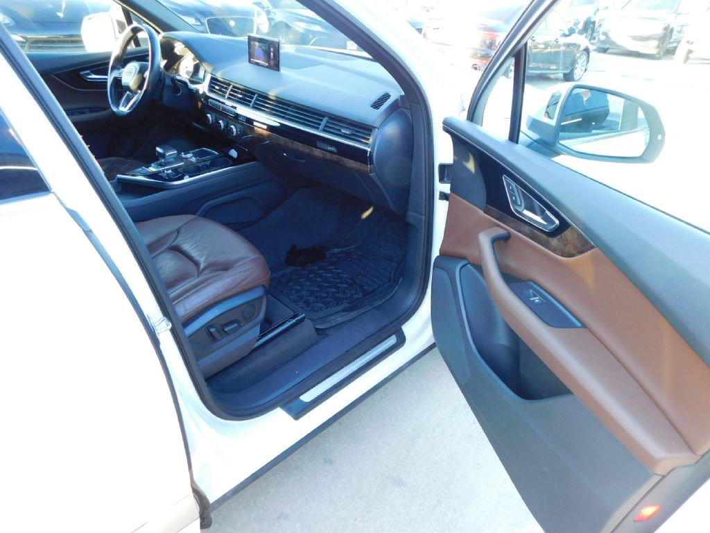 Used Car 2017 Audi Q7  Premium Plus For Sale Under $15,000 In San Antonio, Texas