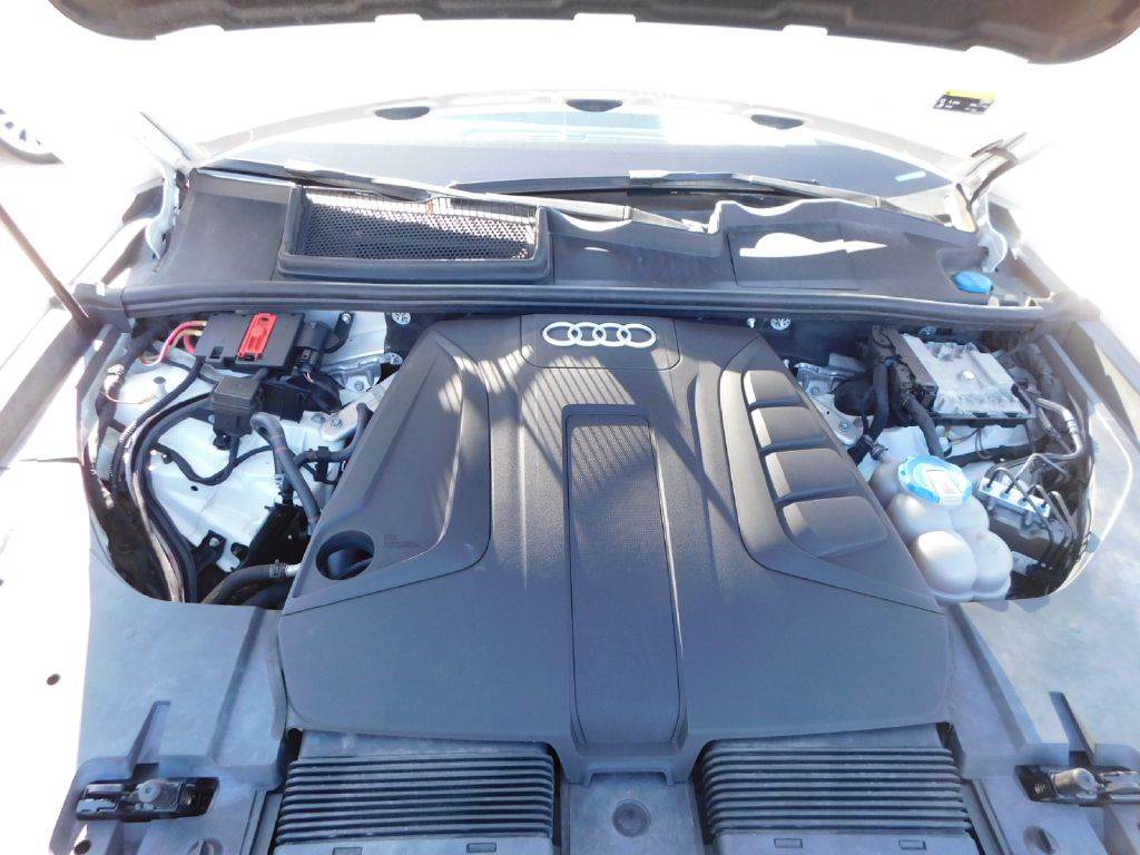 Used Car 2017 Audi Q7  Premium Plus For Sale Under $15,000 In San Antonio, Texas