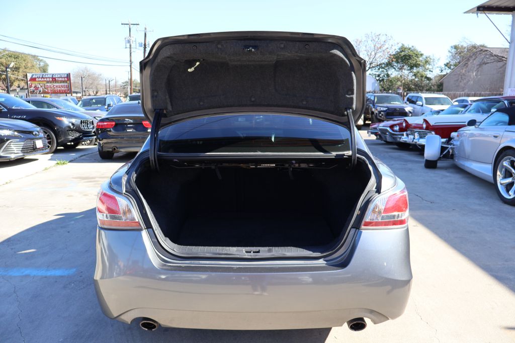 Used Car 2015 Nissan Altima  2.5 For Sale Under $10,000 In San Antonio, Texas