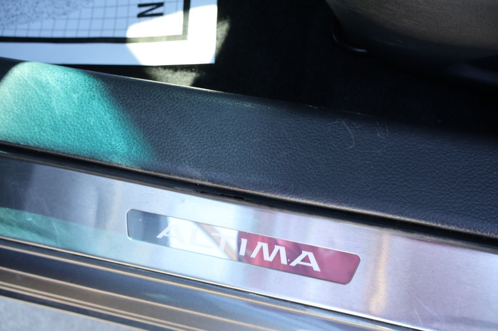 Used Car 2015 Nissan Altima  2.5 For Sale Under $10,000 In San Antonio, Texas