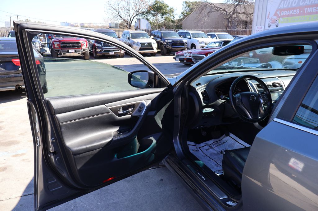 Used Car 2015 Nissan Altima  2.5 For Sale Under $10,000 In San Antonio, Texas