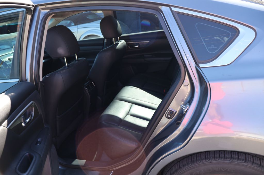 Used Car 2015 Nissan Altima  2.5 For Sale Under $10,000 In San Antonio, Texas