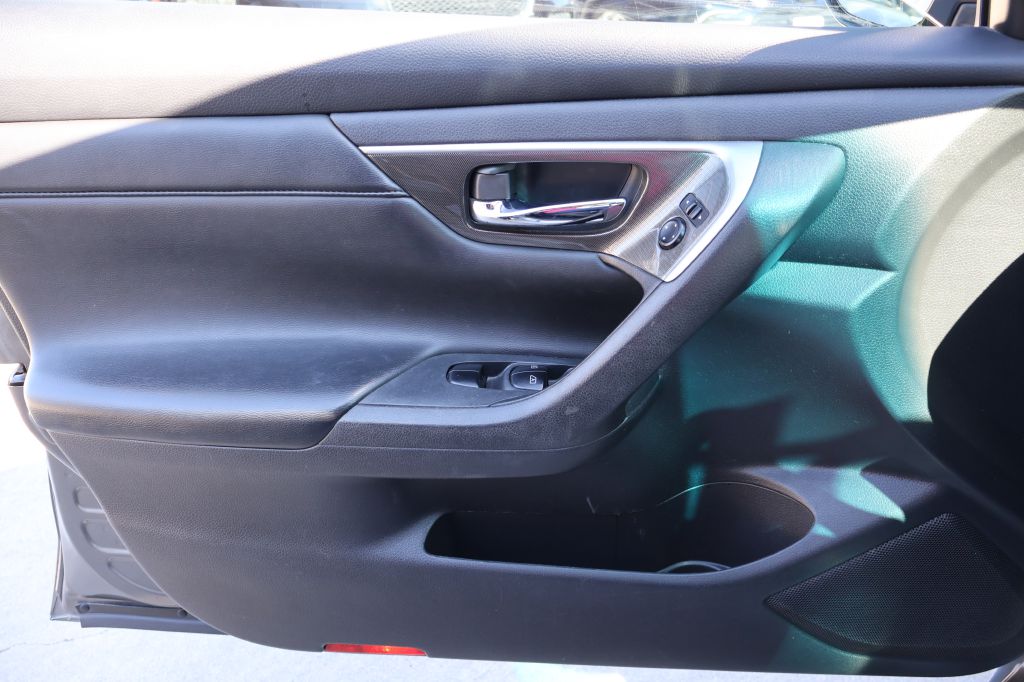 Used Car 2015 Nissan Altima  2.5 For Sale Under $10,000 In San Antonio, Texas