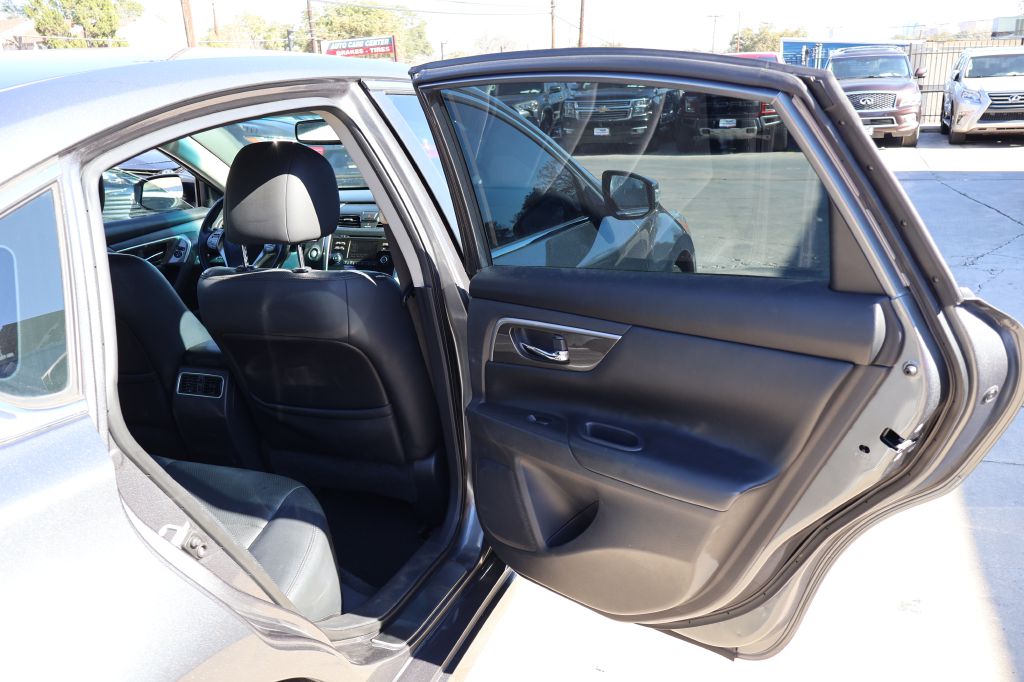 Used Car 2015 Nissan Altima  2.5 For Sale Under $10,000 In San Antonio, Texas