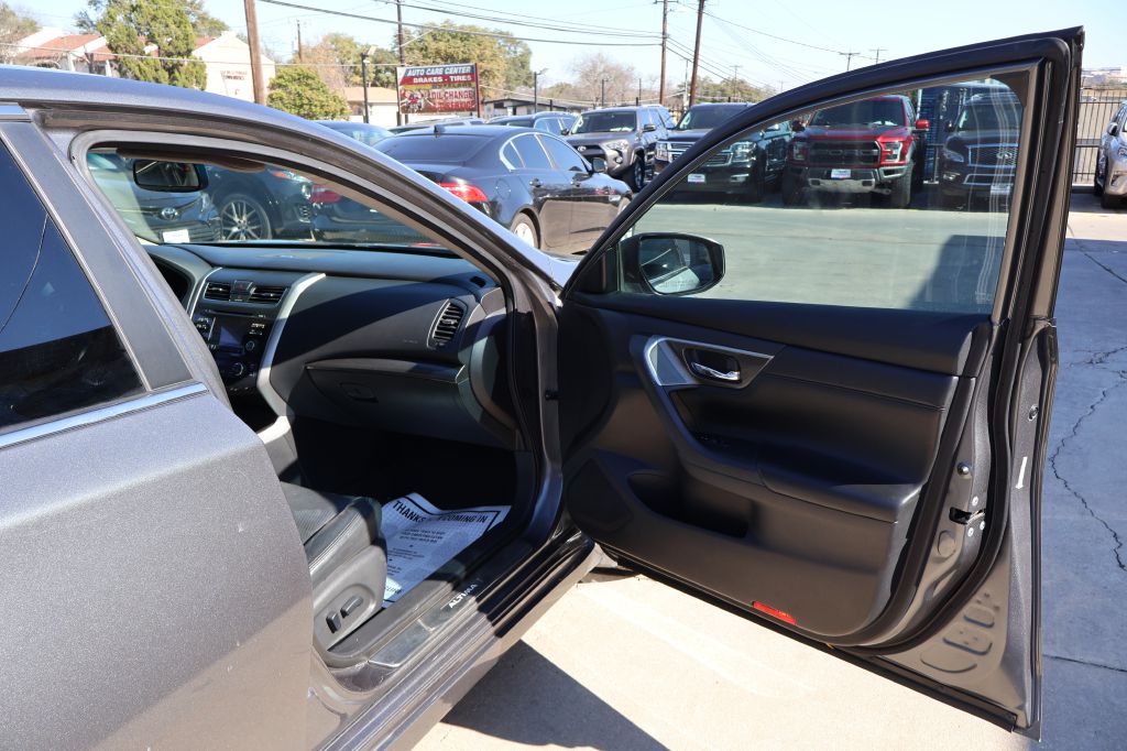 Used Car 2015 Nissan Altima  2.5 For Sale Under $10,000 In San Antonio, Texas