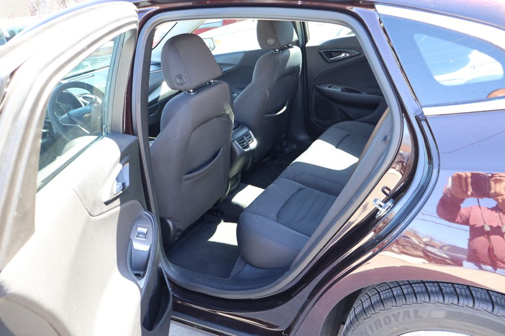 Used Car 2021 Chevrolet Malibu  Lt For Sale Under $12,000 In San Antonio, Texas