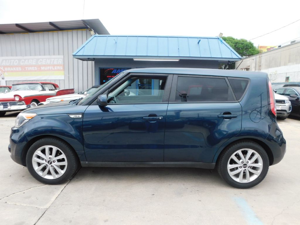 Used Car 2018 Kia Soul  + For Sale Under $10,000 In San Antonio, Texas