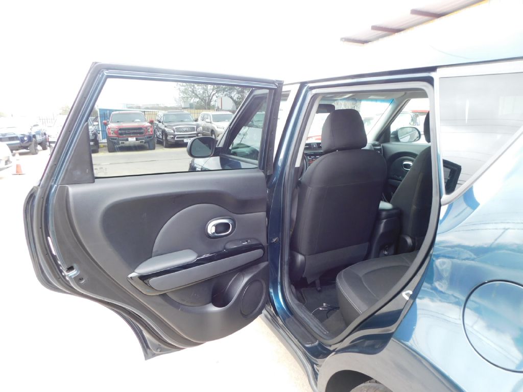 Used Car 2018 Kia Soul  + For Sale Under $10,000 In San Antonio, Texas