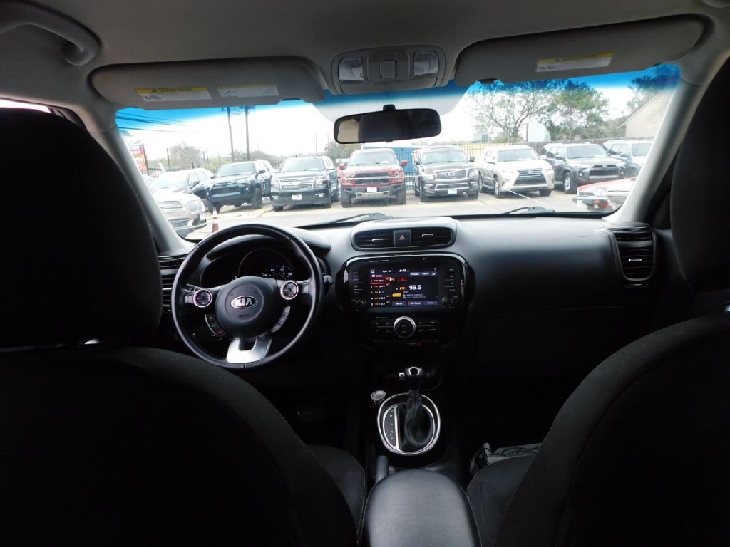 Used Car 2018 Kia Soul  + For Sale Under $10,000 In San Antonio, Texas