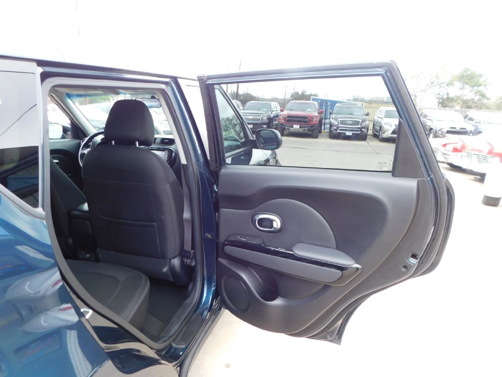 Used Car 2018 Kia Soul  + For Sale Under $10,000 In San Antonio, Texas