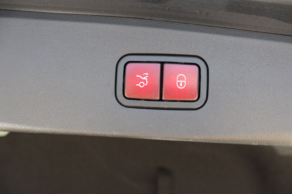 Used Car 2016 Mercedes-benz E-class  E350 For Sale Under $15,000 In San Antonio, Texas