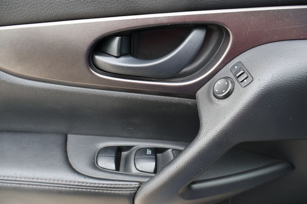 Used Car 2018 Nissan Rogue Sport  S For Sale Under $12,000 In San Antonio, Texas