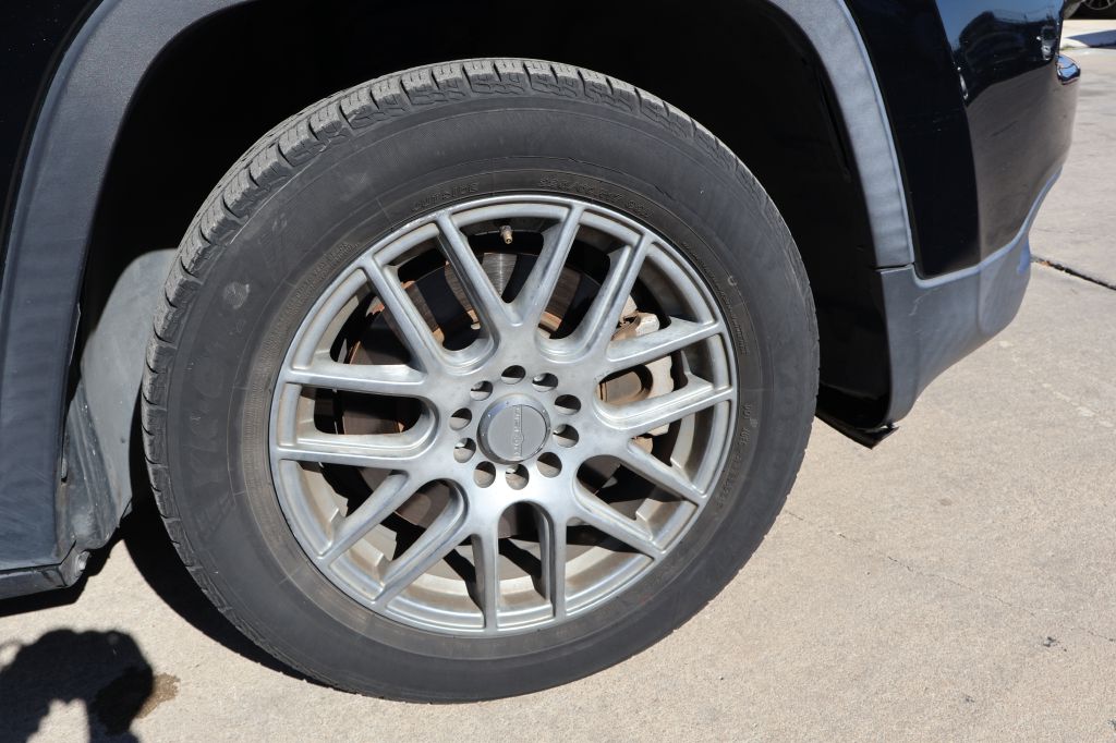 Used Car 2018 Jeep Cherokee  Latitude For Sale Under $10,000 In San Antonio, Texas