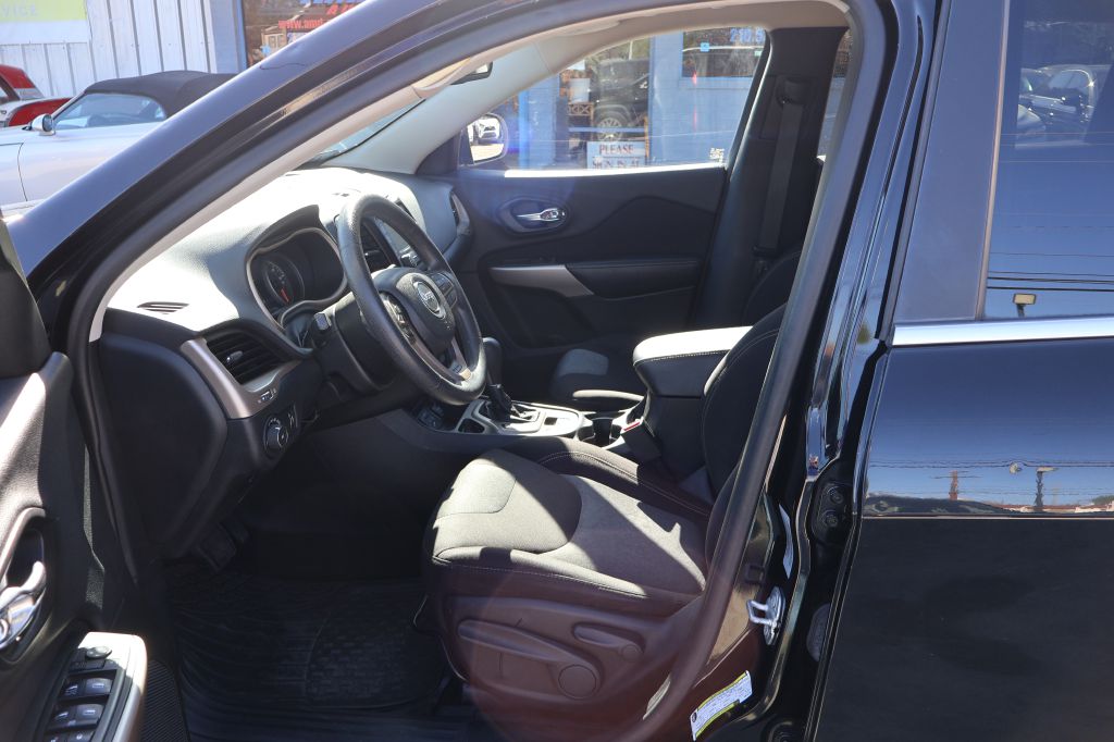 Used Car 2018 Jeep Cherokee  Latitude For Sale Under $10,000 In San Antonio, Texas