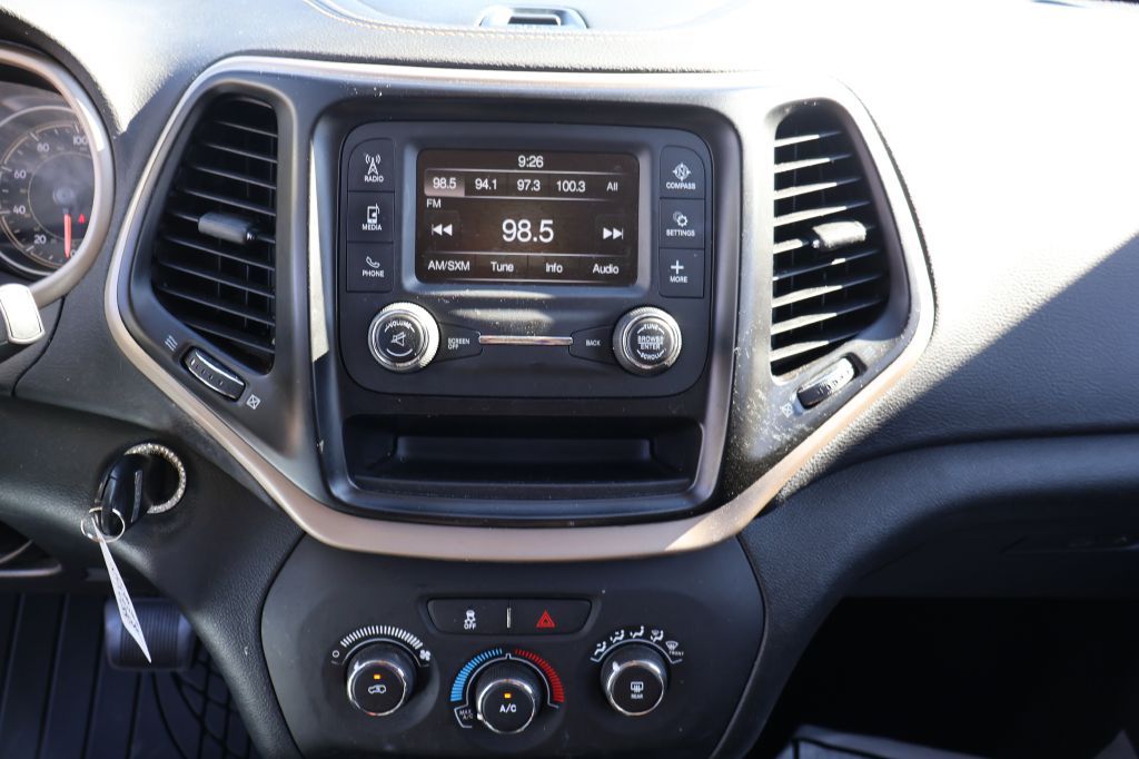 Used Car 2018 Jeep Cherokee  Latitude For Sale Under $10,000 In San Antonio, Texas