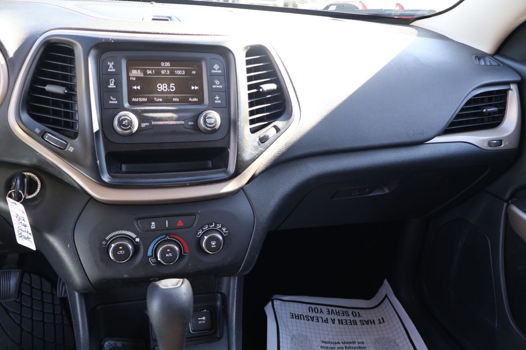 Used Car 2018 Jeep Cherokee  Latitude For Sale Under $10,000 In San Antonio, Texas