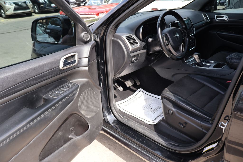 Used Car 2020 Jeep Grand Cherokee  Laredo For Sale Under $15,000 In San Antonio, Texas