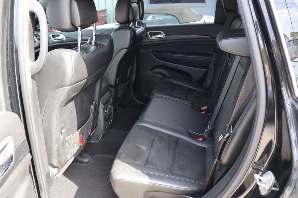 Used Car 2020 Jeep Grand Cherokee  Laredo For Sale Under $15,000 In San Antonio, Texas