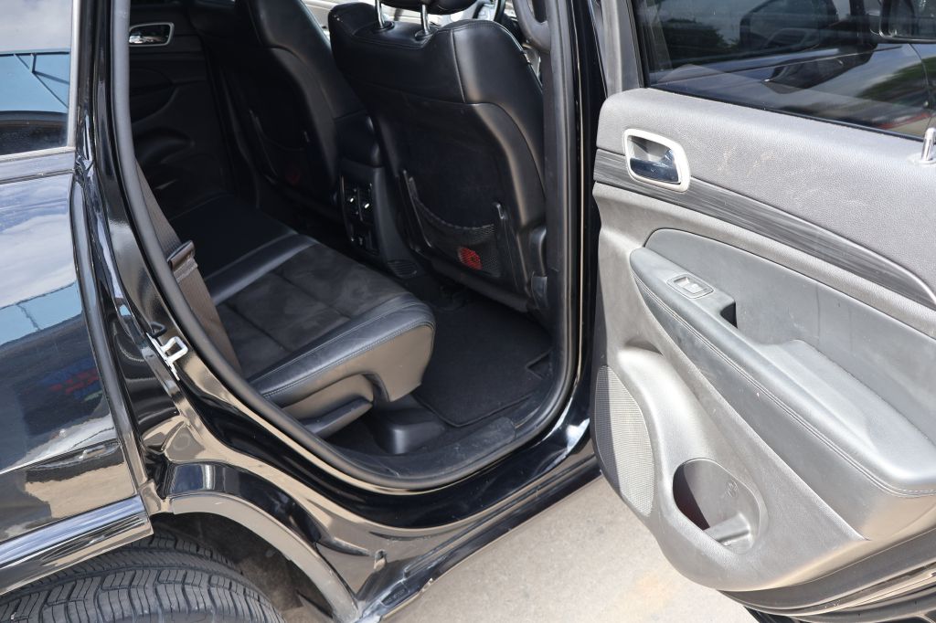 Used Car 2020 Jeep Grand Cherokee  Laredo For Sale Under $15,000 In San Antonio, Texas