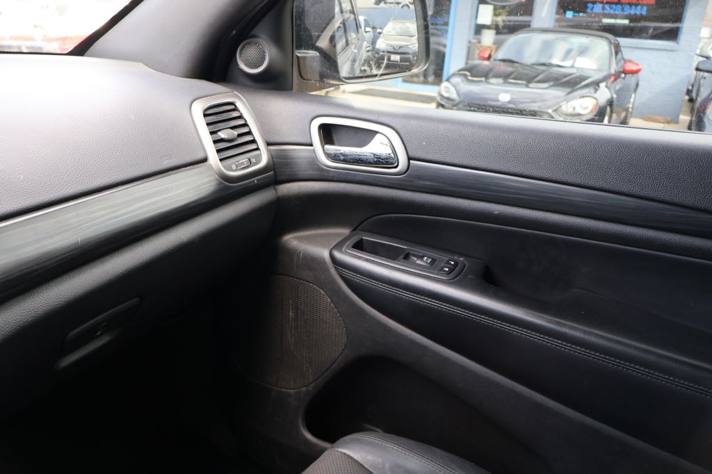 Used Car 2020 Jeep Grand Cherokee  Laredo For Sale Under $15,000 In San Antonio, Texas