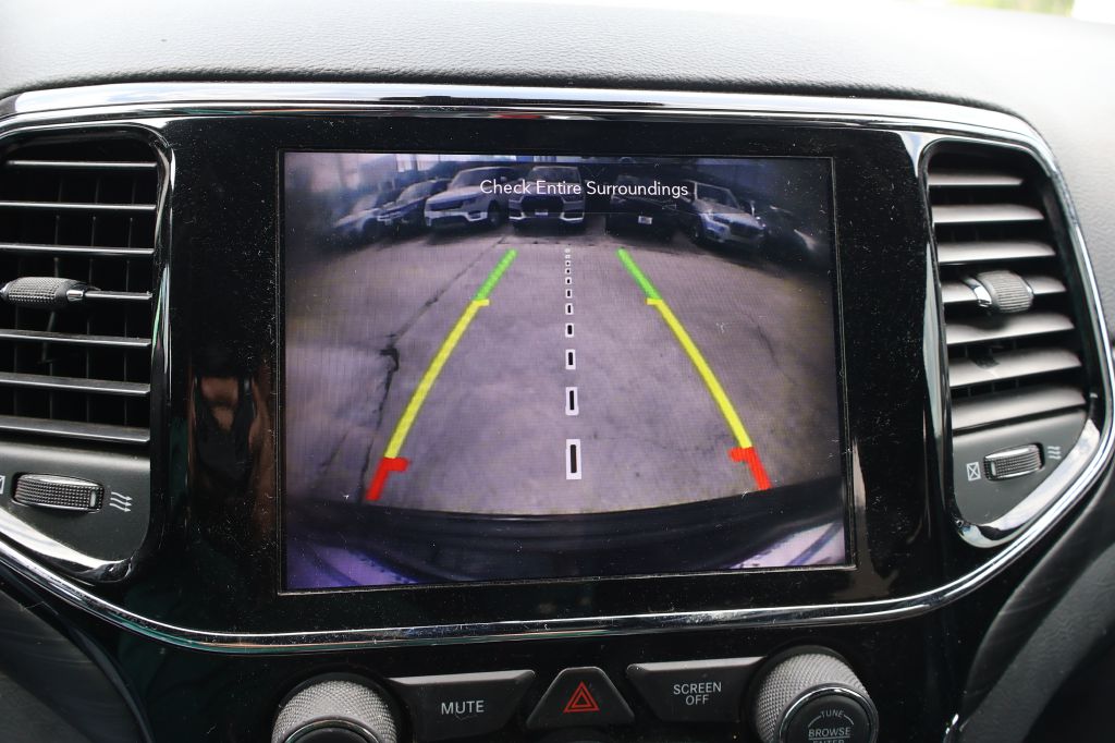 Used Car 2020 Jeep Grand Cherokee  Laredo For Sale Under $15,000 In San Antonio, Texas