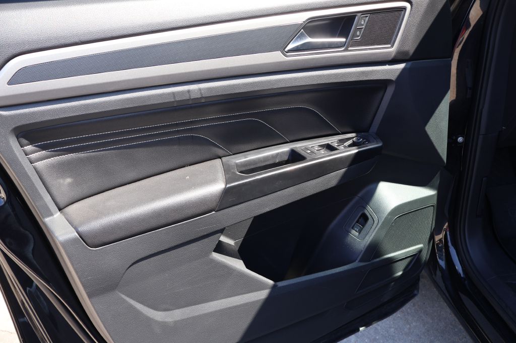 Used Car 2020 Volkswagen Atlas Cross Spo  Sel R-line For Sale Under $20,000 In San Antonio, Texas