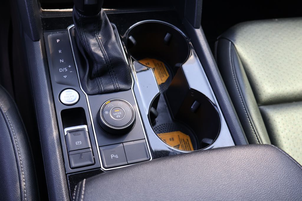 Used Car 2020 Volkswagen Atlas Cross Spo  Sel R-line For Sale Under $20,000 In San Antonio, Texas