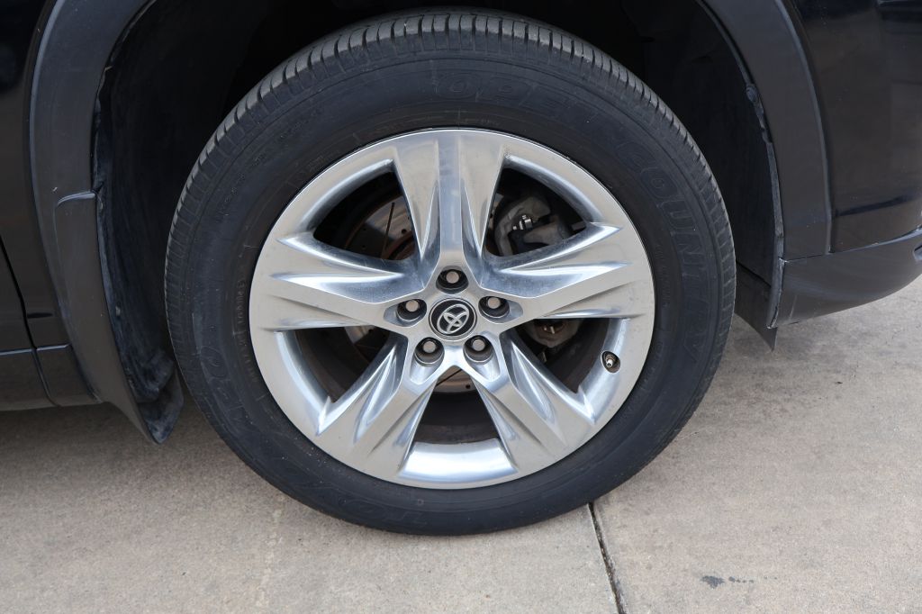 Used Car 2016 Toyota Highlander  Limited Platinum For Sale Under $20,000 In San Antonio, Texas