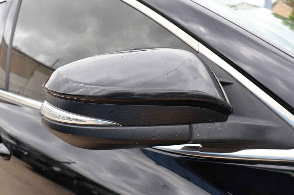 Used Car 2016 Toyota Highlander  Limited Platinum For Sale Under $20,000 In San Antonio, Texas